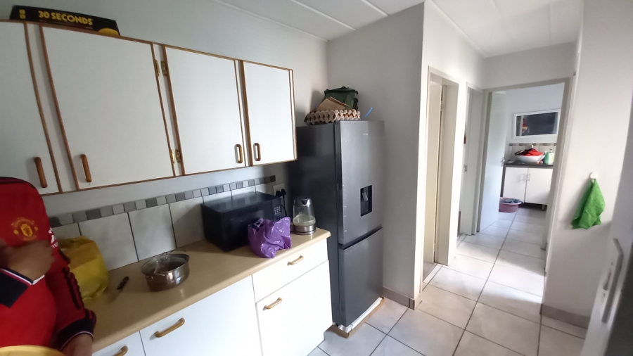 To Let  Bedroom Property for Rent in Kannoniers Park North West